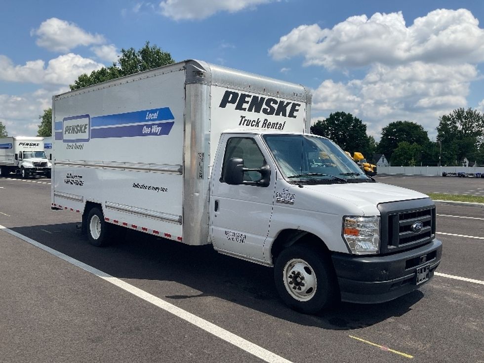 Light Duty Box Truck-Light and Medium Duty Trucks-Ford-2021-E350-Dayton-OH-86,907\n\t\tmiles-$ 36,750 - Image 1