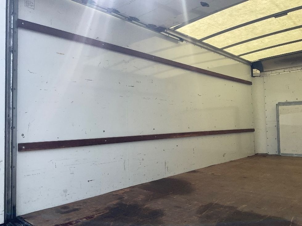 Light Duty Box Truck-Light and Medium Duty Trucks-Ford-2021-E350-Dayton-OH-86,907\n\t\tmiles-$ 36,750 - Image 10