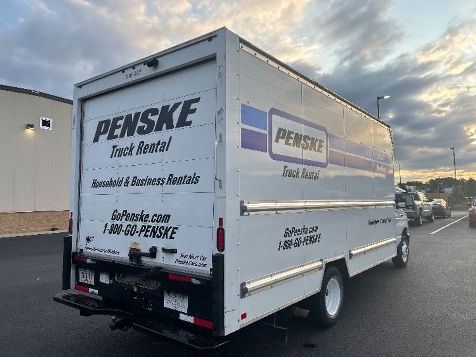 Light Duty Box Truck-Light and Medium Duty Trucks-Ford-2021-E350-Decatur-AL-99,154\n\t\tmiles-$ 29,750 - Image 13