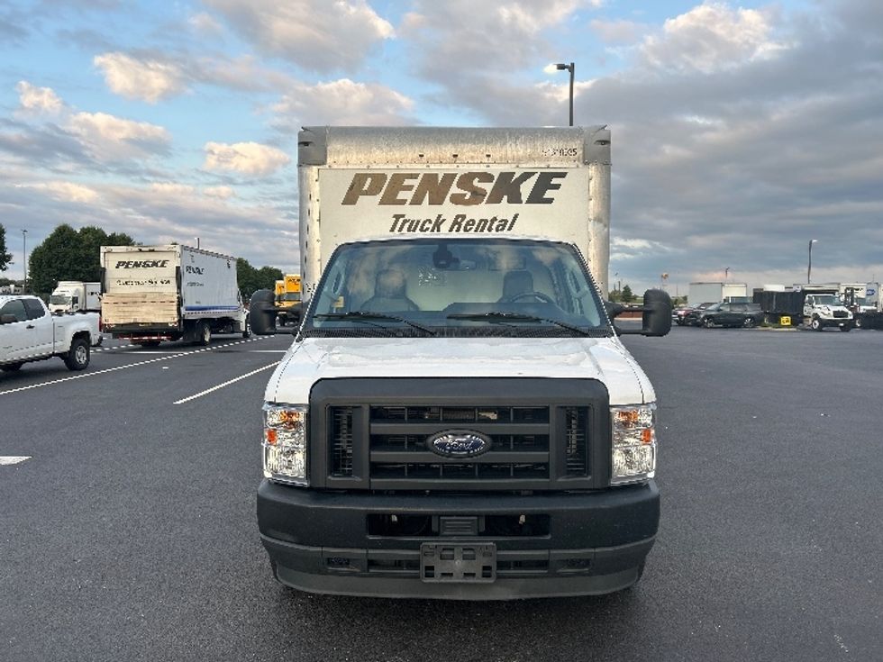 Light Duty Box Truck-Light and Medium Duty Trucks-Ford-2021-E350-Decatur-AL-99,154\n\t\tmiles-$ 29,750 - Image 2