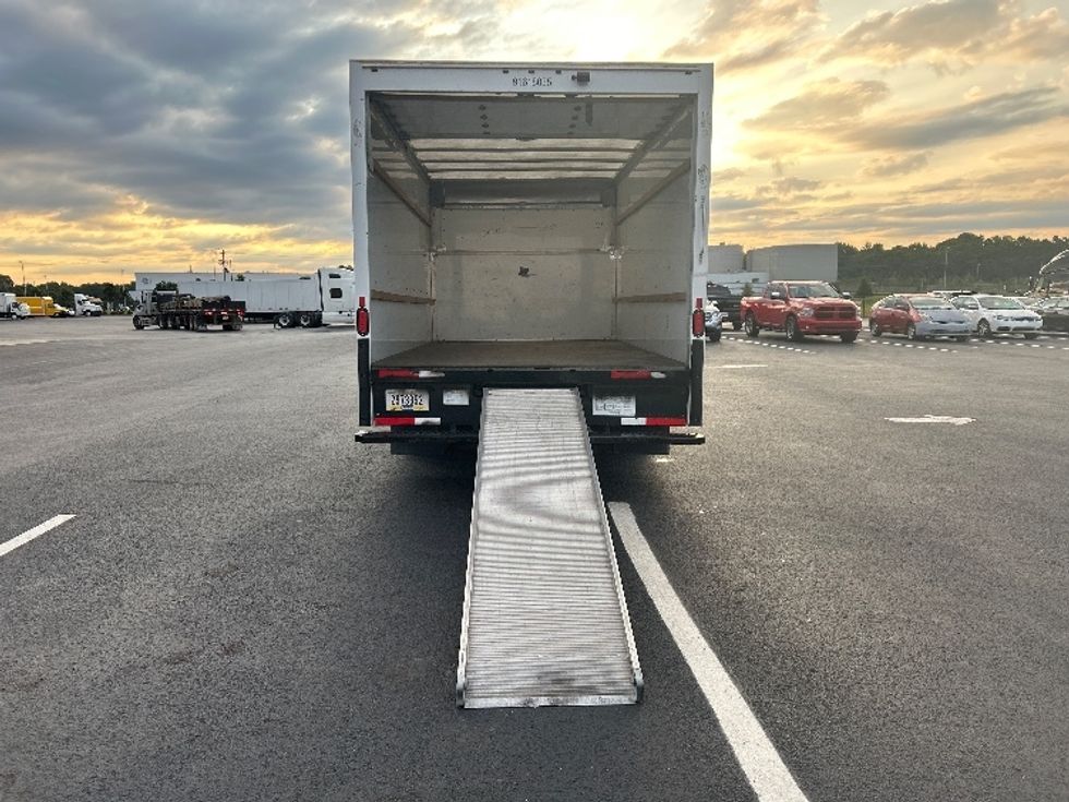 Light Duty Box Truck-Light and Medium Duty Trucks-Ford-2021-E350-Decatur-AL-99,154\n\t\tmiles-$ 29,750 - Image 9
