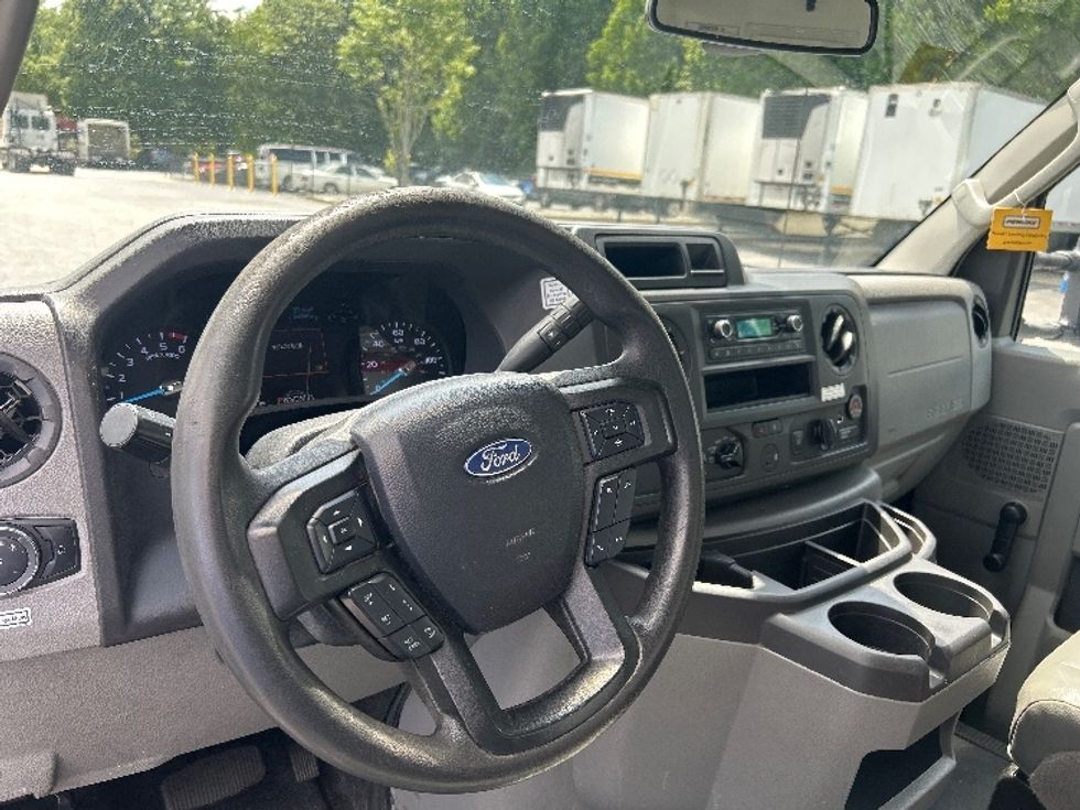 Light Duty Box Truck-Light and Medium Duty Trucks-Ford-2021-E350-Duluth-GA-139,038\n\t\tmiles-$ 24,250 - Image 17