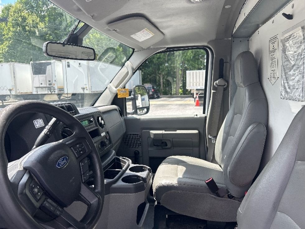Light Duty Box Truck-Light and Medium Duty Trucks-Ford-2021-E350-Duluth-GA-139,038\n\t\tmiles-$ 24,250 - Image 19
