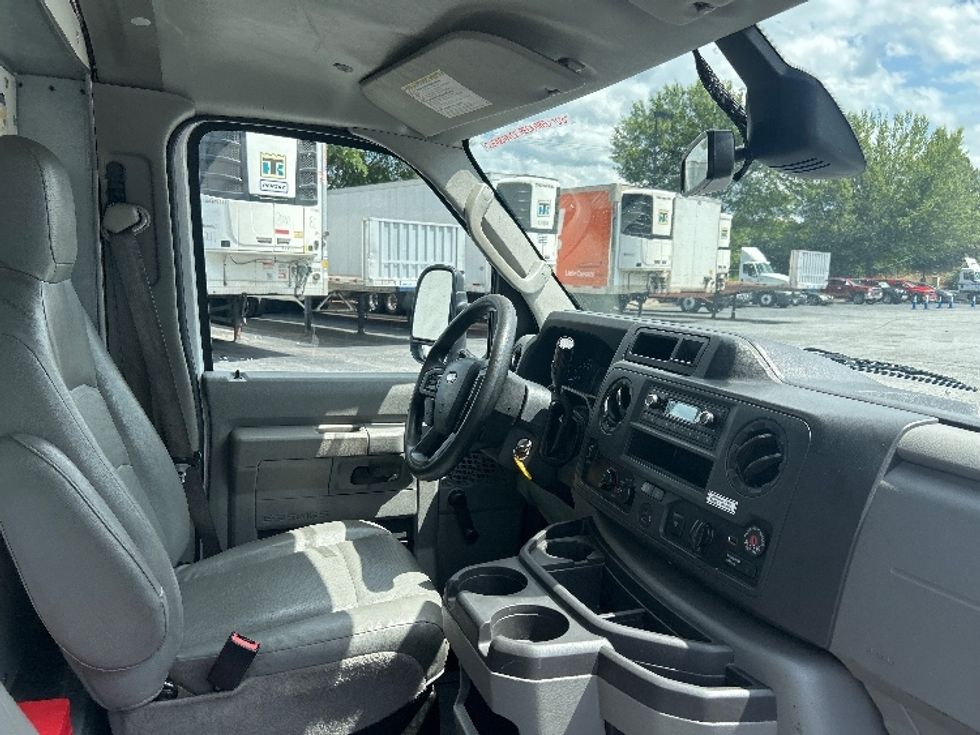 Light Duty Box Truck-Light and Medium Duty Trucks-Ford-2021-E350-Duluth-GA-139,038\n\t\tmiles-$ 24,250 - Image 22