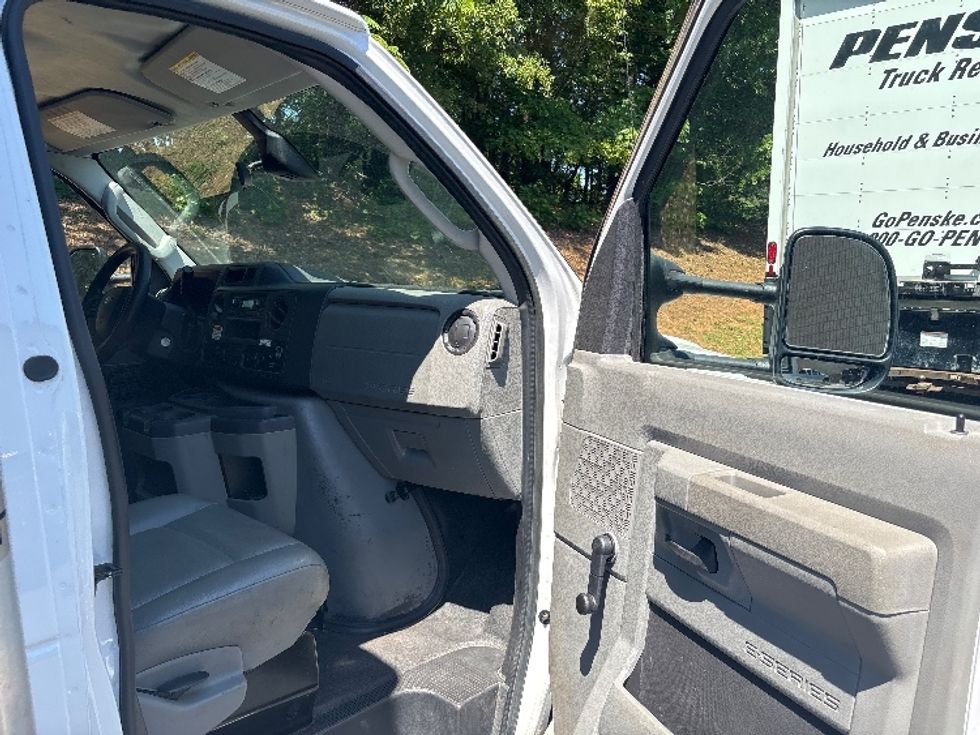 Light Duty Box Truck-Light and Medium Duty Trucks-Ford-2021-E350-Duluth-GA-80,431\n\t\tmiles-$ 32,000 - Image 19