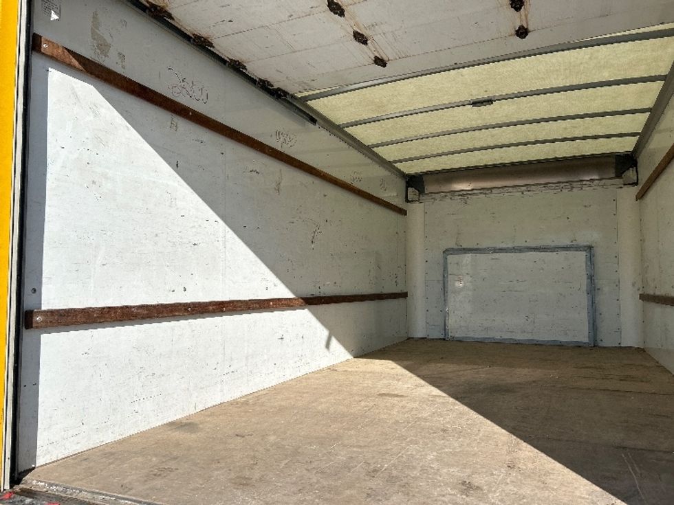 Light Duty Box Truck-Light and Medium Duty Trucks-Ford-2021-E350-East Chicago-IN-102,465\n\t\tmiles-$ 26,250 - Image 10