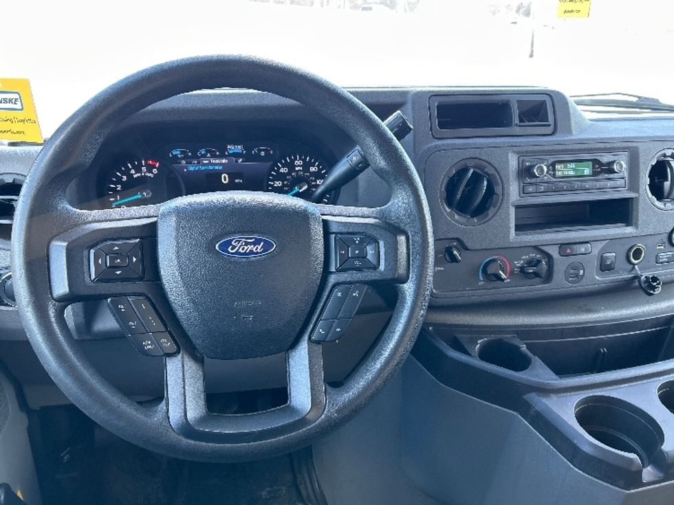 Light Duty Box Truck-Light and Medium Duty Trucks-Ford-2021-E350-East Chicago-IN-102,465\n\t\tmiles-$ 26,250 - Image 17