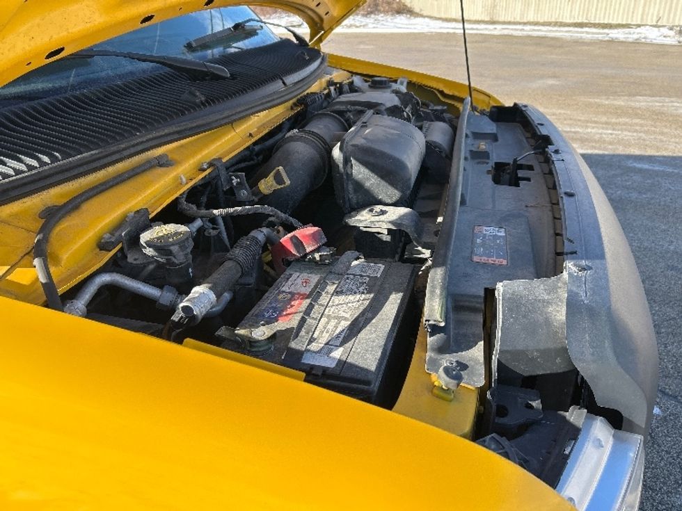 Light Duty Box Truck-Light and Medium Duty Trucks-Ford-2021-E350-East Chicago-IN-102,465\n\t\tmiles-$ 26,250 - Image 22