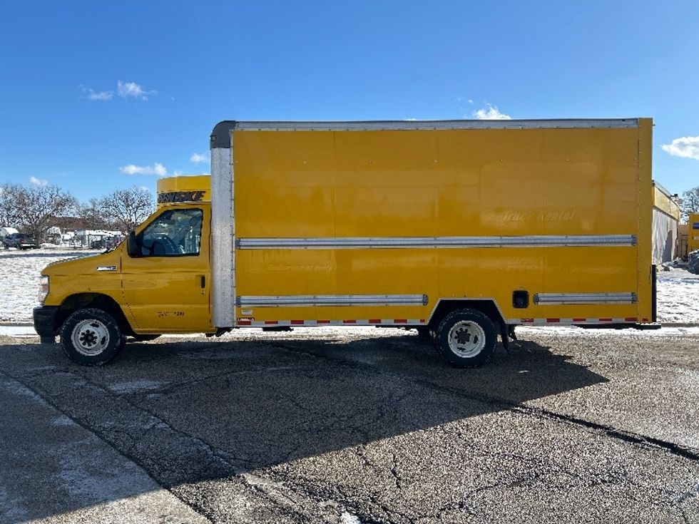Light Duty Box Truck-Light and Medium Duty Trucks-Ford-2021-E350-East Chicago-IN-102,465\n\t\tmiles-$ 26,250 - Image 4