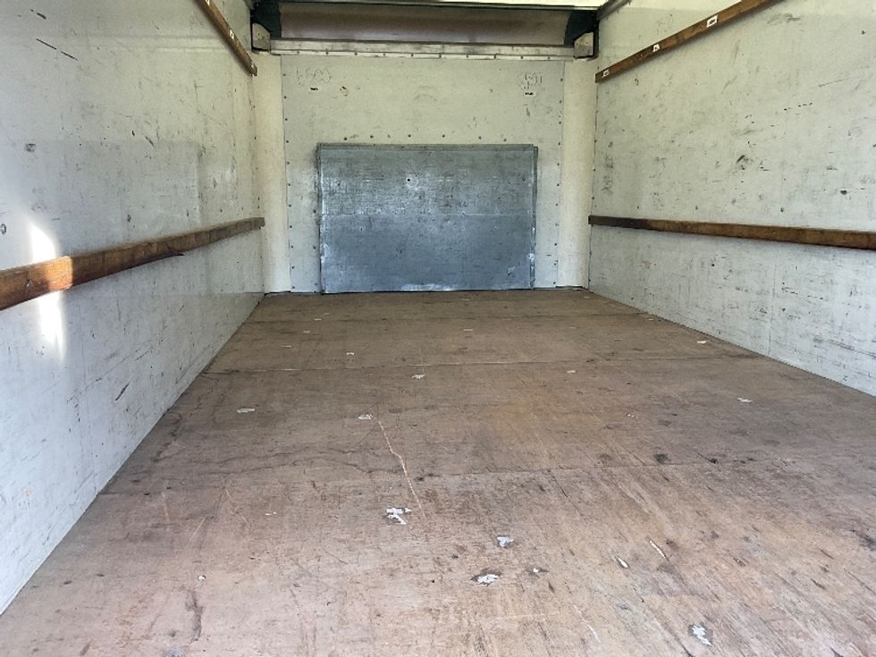 Light Duty Box Truck-Light and Medium Duty Trucks-Ford-2021-E350-El Paso-TX-96,052\n\t\tmiles-$ 30,500 - Image 10