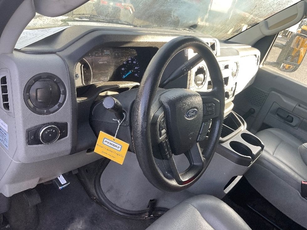 Light Duty Box Truck-Light and Medium Duty Trucks-Ford-2021-E350-El Paso-TX-96,052\n\t\tmiles-$ 30,500 - Image 17
