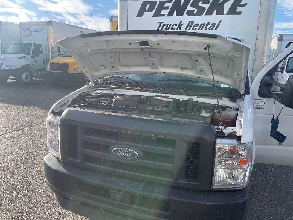 Light Duty Box Truck-Light and Medium Duty Trucks-Ford-2021-E350-El Paso-TX-96,052\n\t\tmiles-$ 30,500 - Image 23