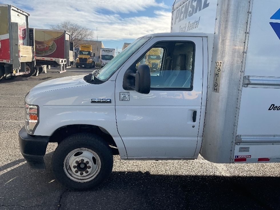 Light Duty Box Truck-Light and Medium Duty Trucks-Ford-2021-E350-El Paso-TX-96,052\n\t\tmiles-$ 30,500 - Image 25