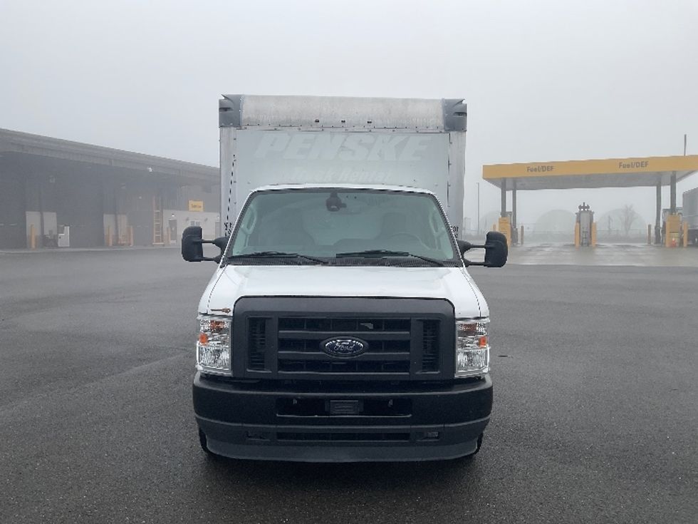 Light Duty Box Truck-Light and Medium Duty Trucks-Ford-2021-E350-Everett-WA-111,141\n\t\tmiles-$ 28,500 - Image 2