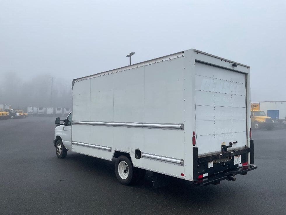 Light Duty Box Truck-Light and Medium Duty Trucks-Ford-2021-E350-Everett-WA-111,141\n\t\tmiles-$ 28,500 - Image 5