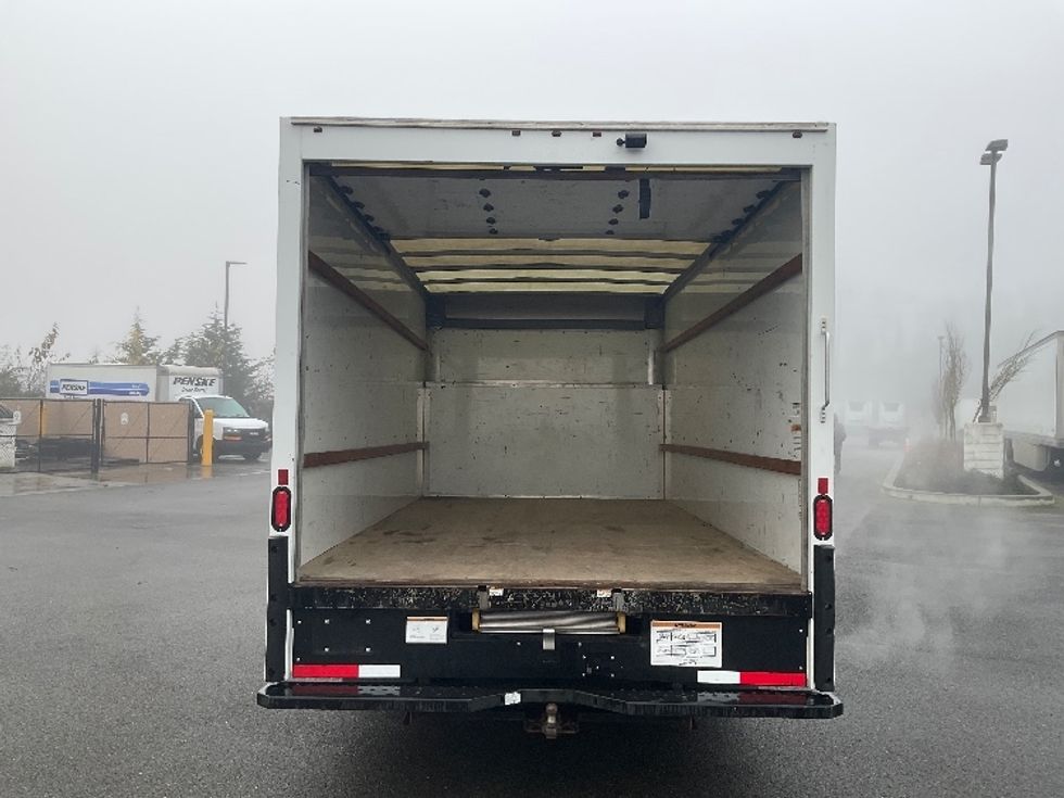 Light Duty Box Truck-Light and Medium Duty Trucks-Ford-2021-E350-Everett-WA-111,141\n\t\tmiles-$ 28,500 - Image 7