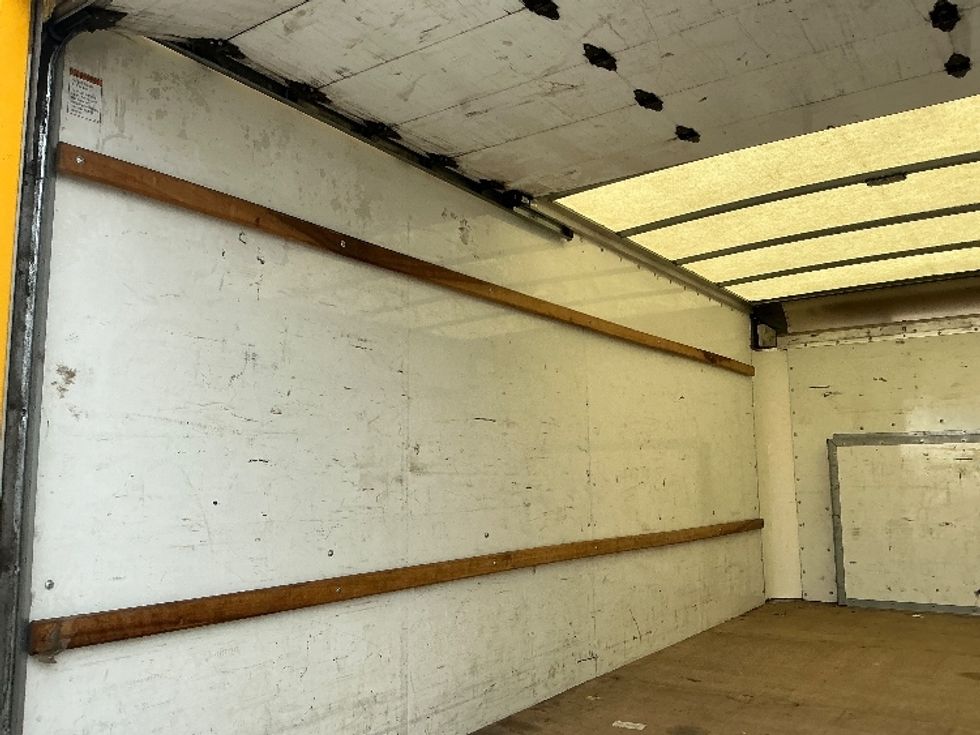 Light Duty Box Truck-Light and Medium Duty Trucks-Ford-2021-E350-Fontana-CA-95,150\n\t\tmiles-$ 27,750 - Image 10