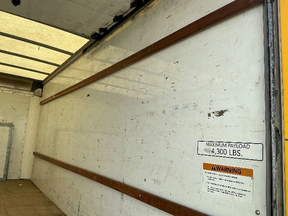 Light Duty Box Truck-Light and Medium Duty Trucks-Ford-2021-E350-Fontana-CA-95,150\n\t\tmiles-$ 27,750 - Image 11