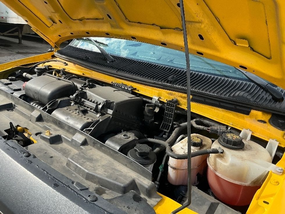 Light Duty Box Truck-Light and Medium Duty Trucks-Ford-2021-E350-Fontana-CA-95,150\n\t\tmiles-$ 27,750 - Image 23