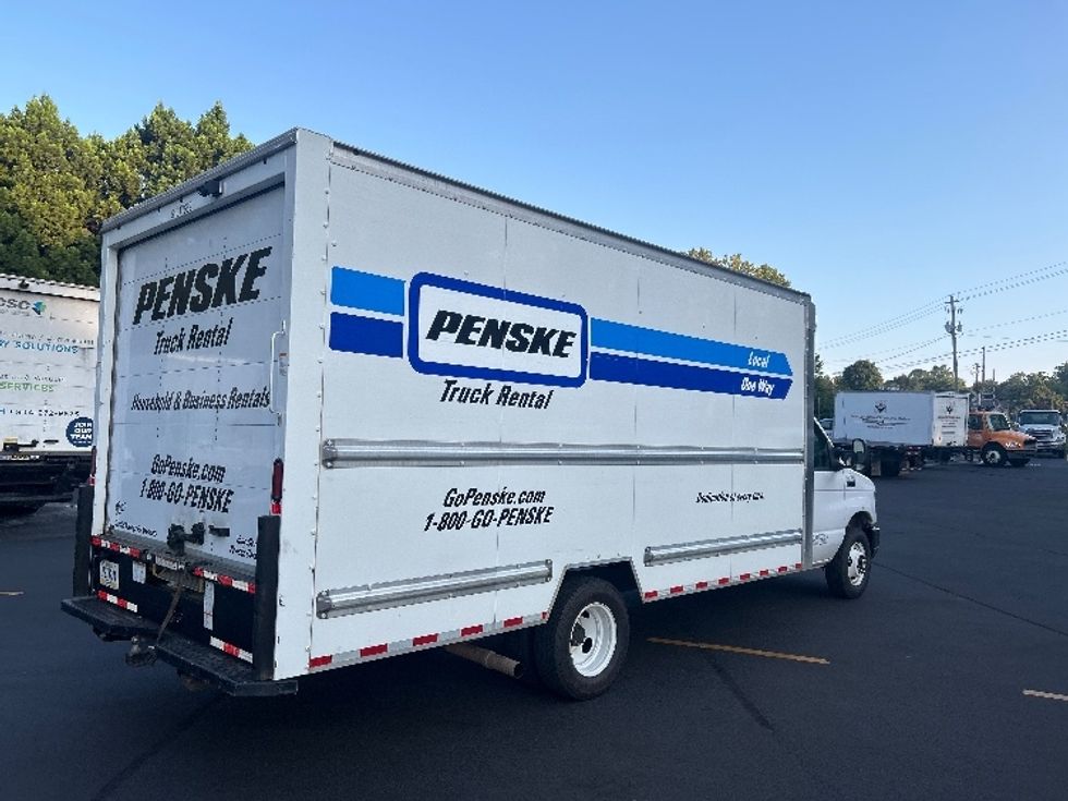 Light Duty Box Truck-Light and Medium Duty Trucks-Ford-2021-E350-Forest Park-GA-109,698\n\t\tmiles-$ 25,250 - Image 12