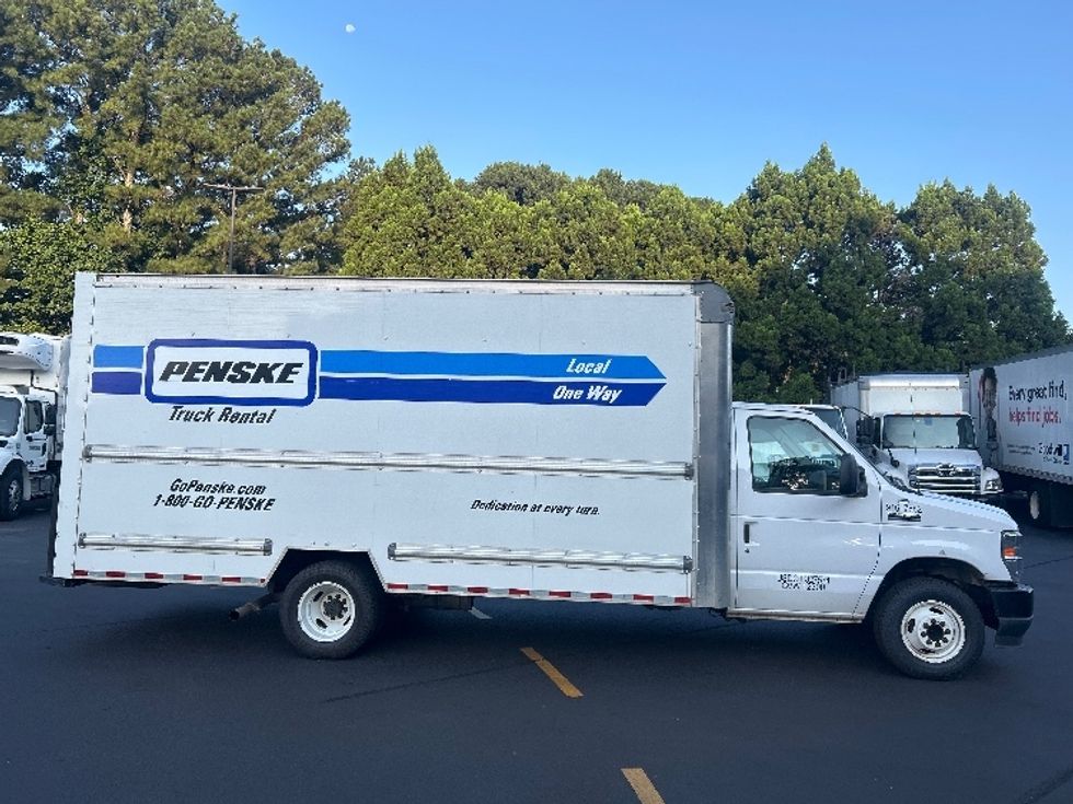 Light Duty Box Truck-Light and Medium Duty Trucks-Ford-2021-E350-Forest Park-GA-109,698\n\t\tmiles-$ 25,250 - Image 14