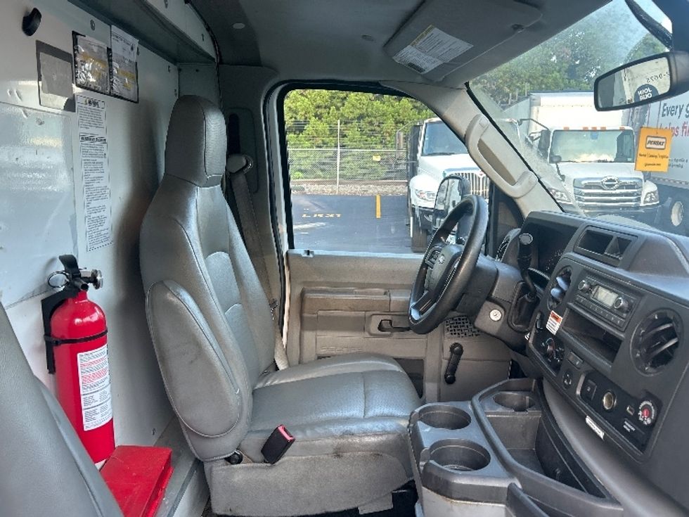 Light Duty Box Truck-Light and Medium Duty Trucks-Ford-2021-E350-Forest Park-GA-109,698\n\t\tmiles-$ 25,250 - Image 21