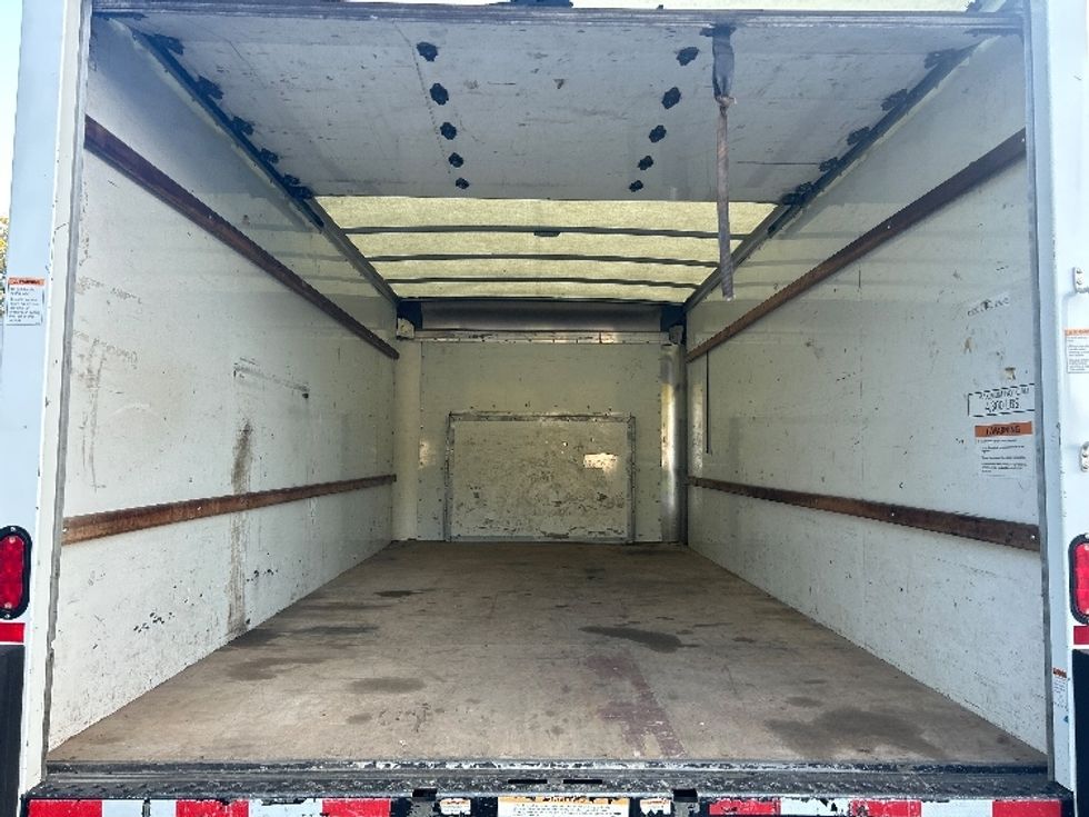 Light Duty Box Truck-Light and Medium Duty Trucks-Ford-2021-E350-Forest Park-GA-109,698\n\t\tmiles-$ 25,250 - Image 8