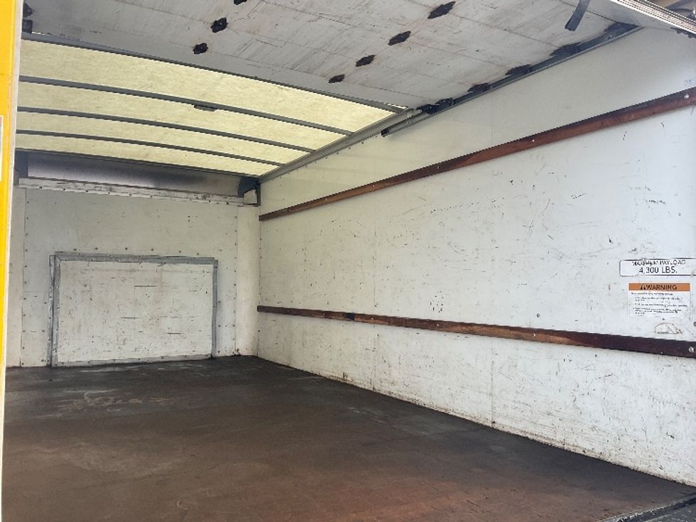 Light Duty Box Truck-Light and Medium Duty Trucks-Ford-2021-E350-Gahanna-OH-101,070\n\t\tmiles-$ 25,250 - Image 12