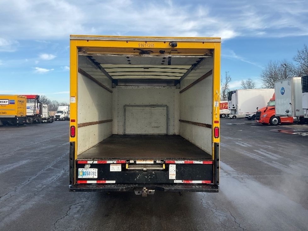 Light Duty Box Truck-Light and Medium Duty Trucks-Ford-2021-E350-Gahanna-OH-101,070\n\t\tmiles-$ 25,250 - Image 8