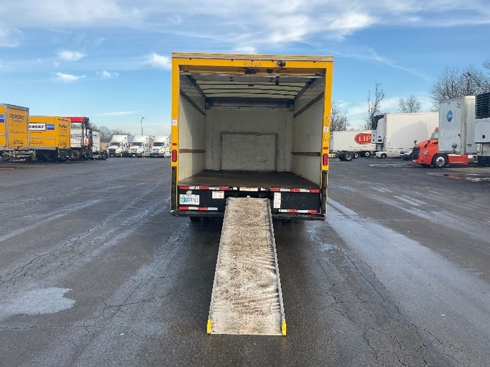 Light Duty Box Truck-Light and Medium Duty Trucks-Ford-2021-E350-Gahanna-OH-101,070\n\t\tmiles-$ 25,250 - Image 9