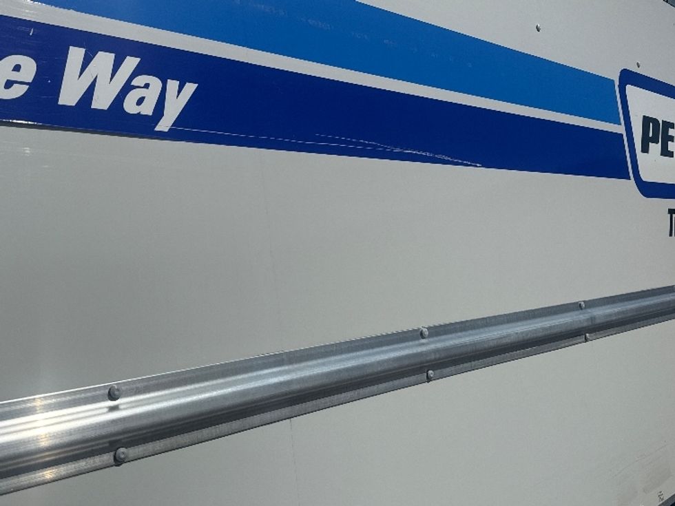 Light Duty Box Truck-Light and Medium Duty Trucks-Ford-2021-E350-Gainesville-GA-89,286\n\t\tmiles-$ 31,000 - Image 26