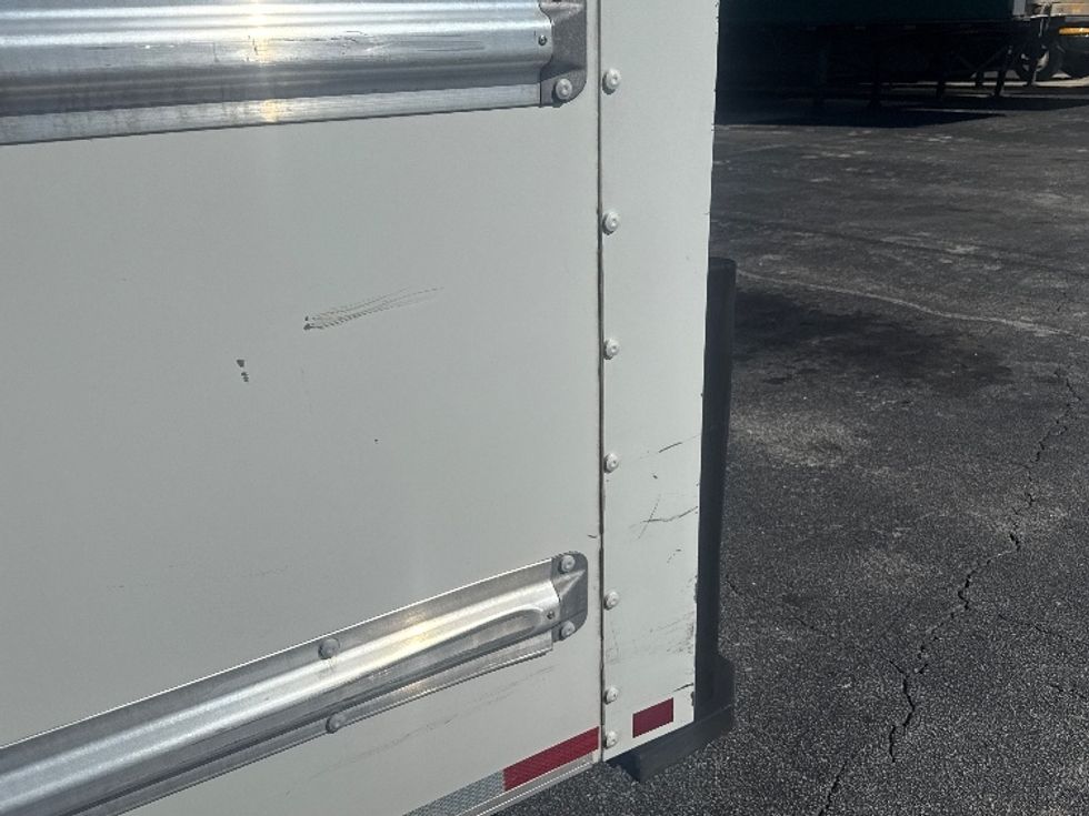 Light Duty Box Truck-Light and Medium Duty Trucks-Ford-2021-E350-Gainesville-GA-89,286\n\t\tmiles-$ 31,000 - Image 27