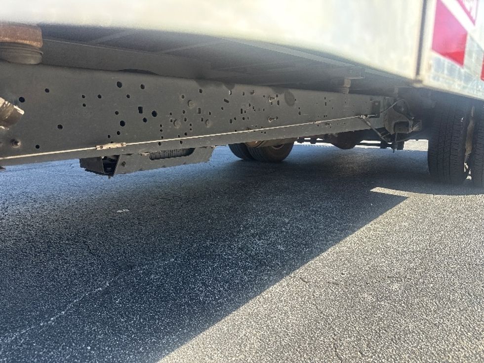 Light Duty Box Truck-Light and Medium Duty Trucks-Ford-2021-E350-Gainesville-GA-89,286\n\t\tmiles-$ 31,000 - Image 5