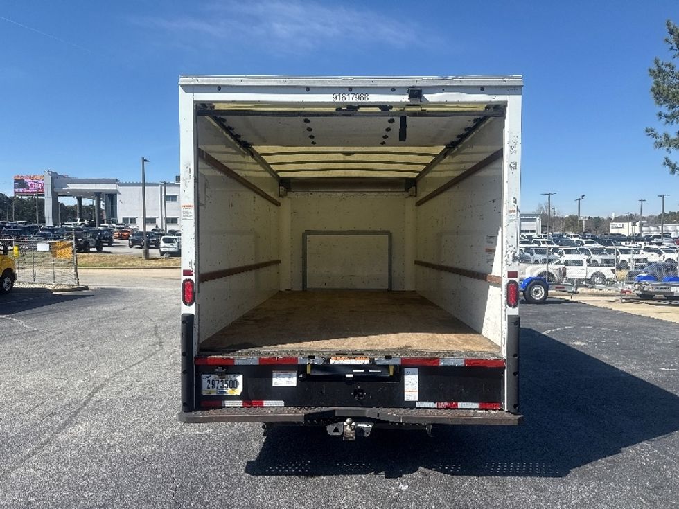 Light Duty Box Truck-Light and Medium Duty Trucks-Ford-2021-E350-Gainesville-GA-89,286\n\t\tmiles-$ 31,000 - Image 8