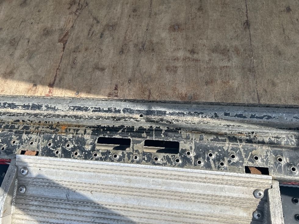 Light Duty Box Truck-Light and Medium Duty Trucks-Ford-2021-E350-Garland-TX-92,402\n\t\tmiles-$ 32,250 - Image 10