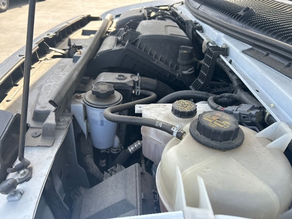 Light Duty Box Truck-Light and Medium Duty Trucks-Ford-2021-E350-Garland-TX-92,402\n\t\tmiles-$ 32,250 - Image 24