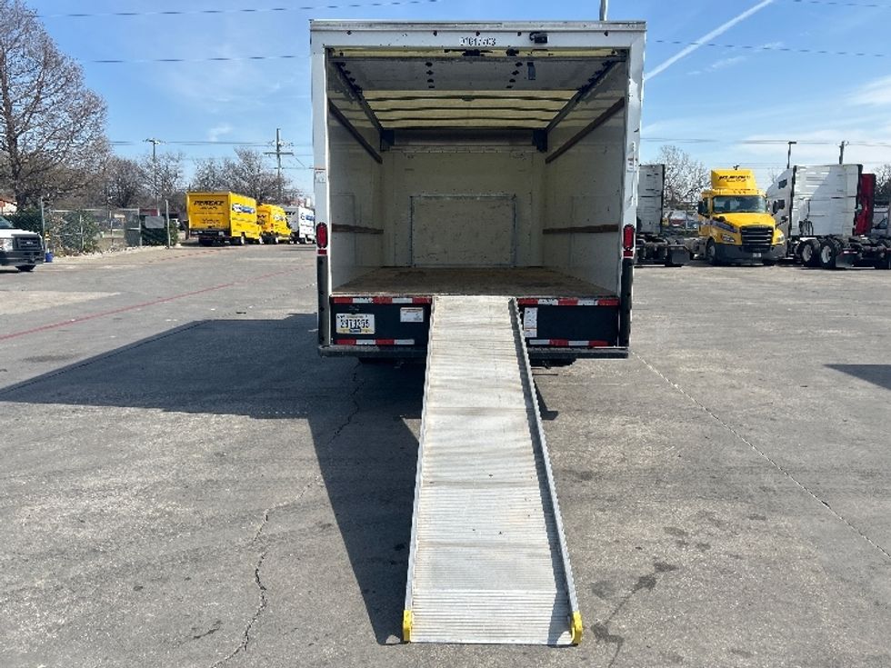 Light Duty Box Truck-Light and Medium Duty Trucks-Ford-2021-E350-Garland-TX-92,402\n\t\tmiles-$ 32,250 - Image 9