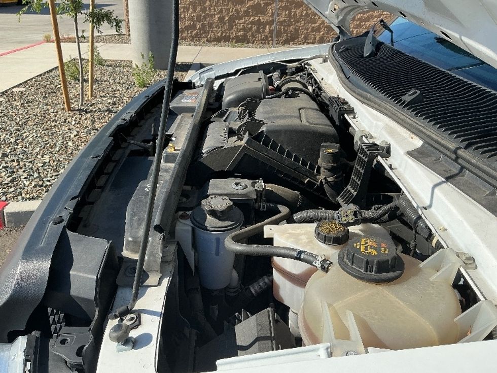 Light Duty Box Truck-Light and Medium Duty Trucks-Ford-2021-E350-Goodyear-AZ-109,533\n\t\tmiles-$ 26,500 - Image 24