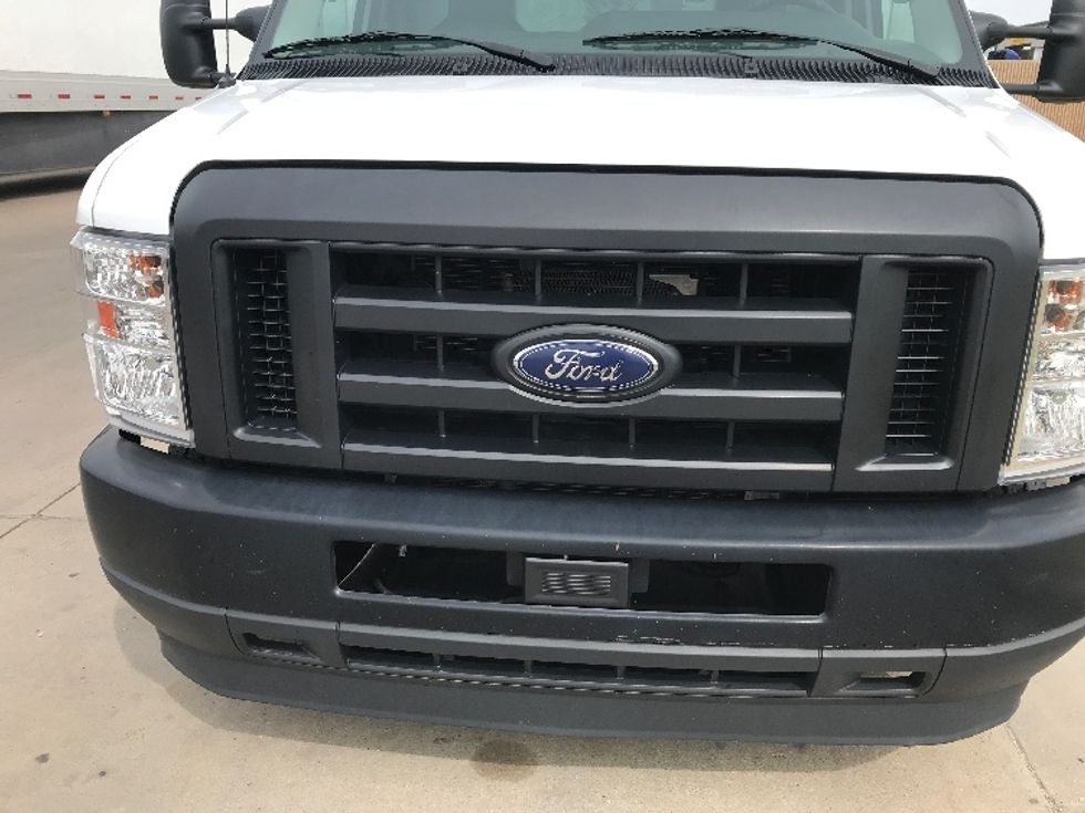 Light Duty Box Truck-Light and Medium Duty Trucks-Ford-2021-E350-Grand Junction-CO-73,230\n\t\tmiles-$ 42,750 - Image 28
