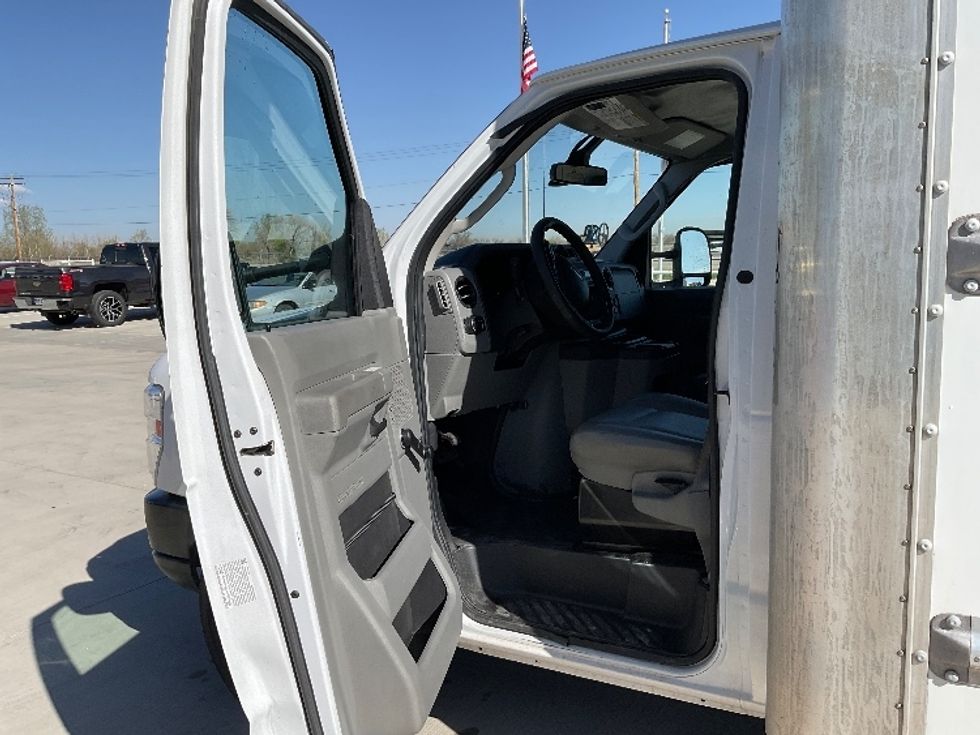 Light Duty Box Truck-Light and Medium Duty Trucks-Ford-2021-E350-Greeley-CO-108,027\n\t\tmiles-$ 27,750 - Image 16