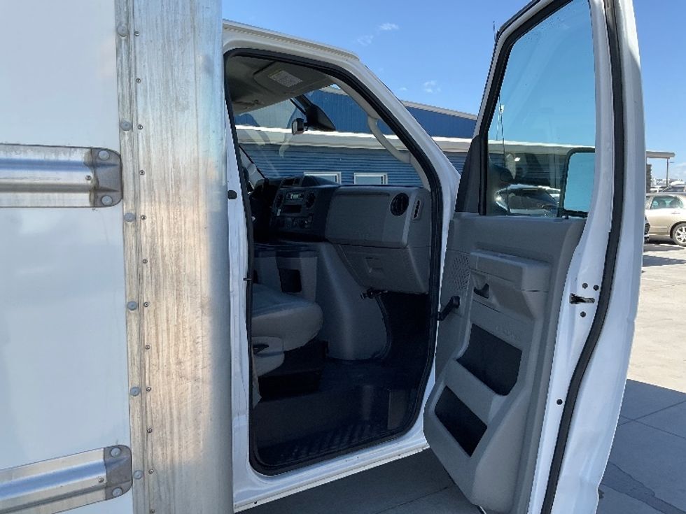 Light Duty Box Truck-Light and Medium Duty Trucks-Ford-2021-E350-Greeley-CO-108,027\n\t\tmiles-$ 27,750 - Image 20