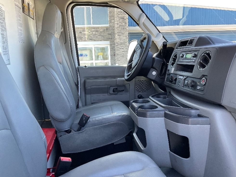 Light Duty Box Truck-Light and Medium Duty Trucks-Ford-2021-E350-Greeley-CO-108,027\n\t\tmiles-$ 27,750 - Image 22