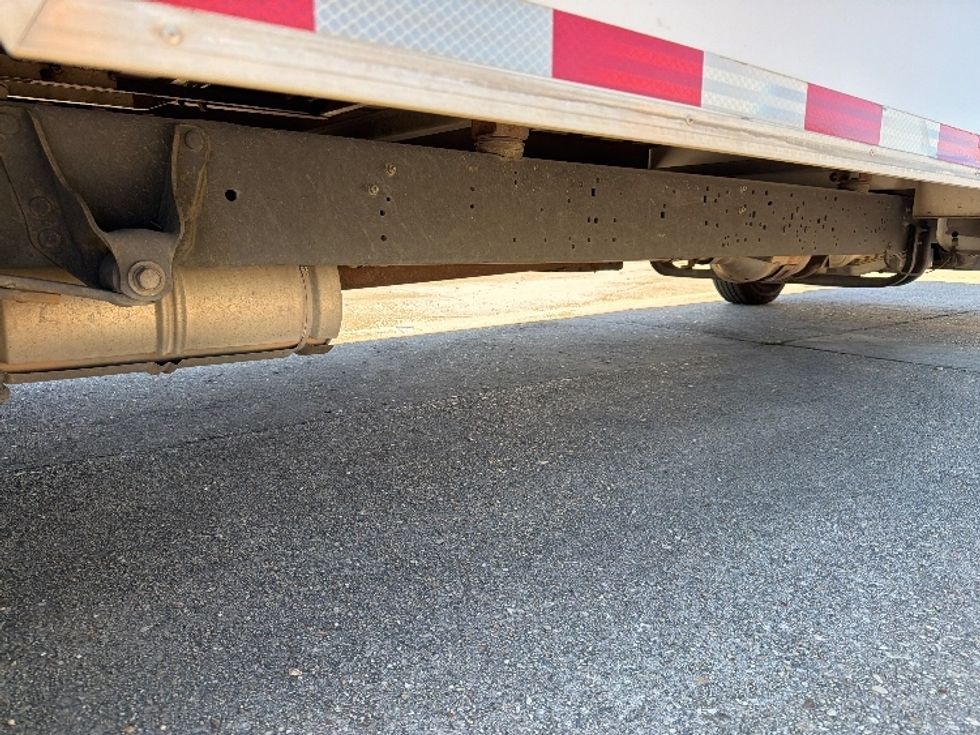 Light Duty Box Truck-Light and Medium Duty Trucks-Ford-2021-E350-Hammond-LA-82,884\n\t\tmiles-$ 32,250 - Image 13