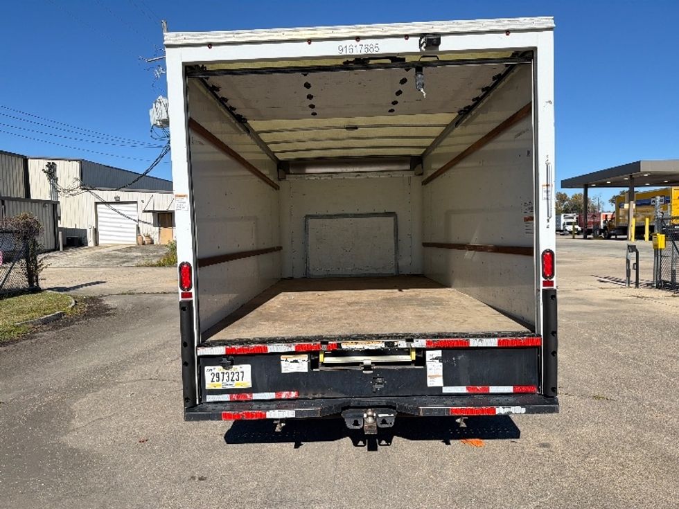 Light Duty Box Truck-Light and Medium Duty Trucks-Ford-2021-E350-Hammond-LA-82,884\n\t\tmiles-$ 32,250 - Image 8