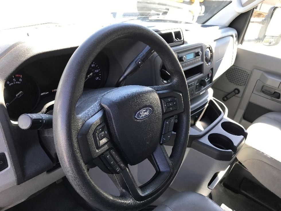Light Duty Box Truck-Light and Medium Duty Trucks-Ford-2021-E350-Houston-TX-110,044\n\t\tmiles-$ 29,000 - Image 16