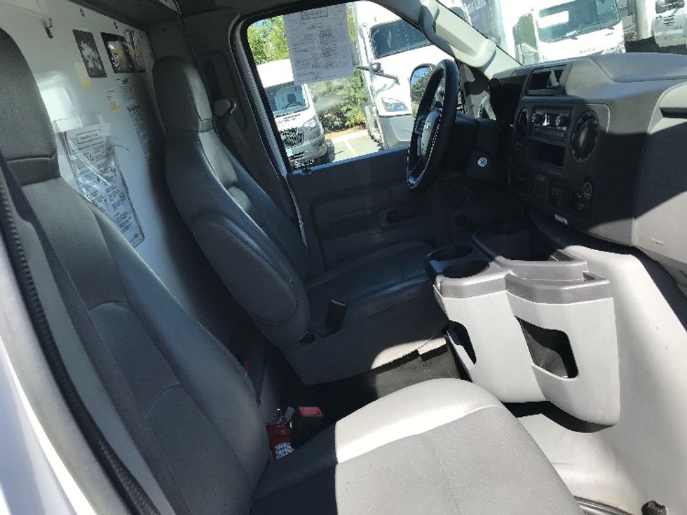 Light Duty Box Truck-Light and Medium Duty Trucks-Ford-2021-E350-Houston-TX-110,044\n\t\tmiles-$ 29,000 - Image 21