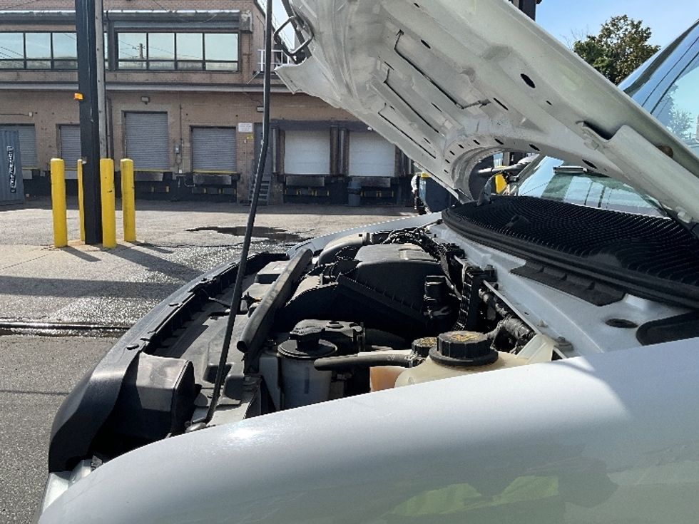 Light Duty Box Truck-Light and Medium Duty Trucks-Ford-2021-E350-Jamaica-NY-113,030\n\t\tmiles-$ 25,000 - Image 23