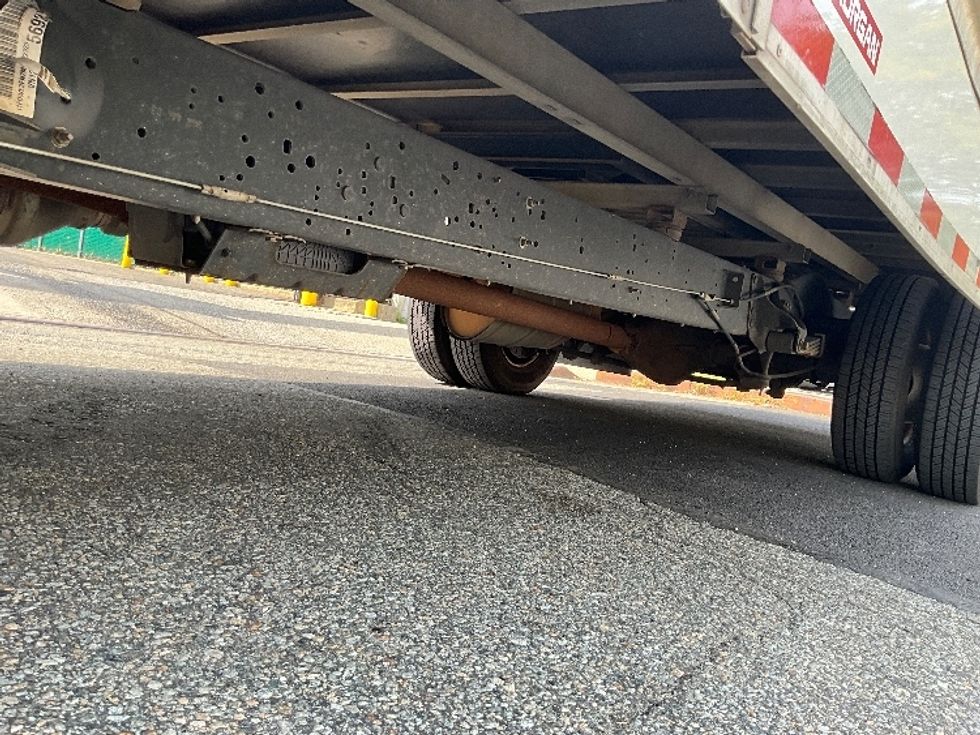 Light Duty Box Truck-Light and Medium Duty Trucks-Ford-2021-E350-Jamaica-NY-113,030\n\t\tmiles-$ 25,000 - Image 5