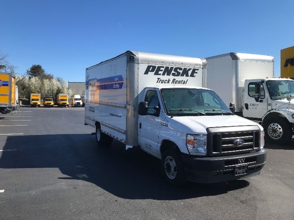 Used Light Duty Box Trucks for Sale in MD Penske Used Trucks