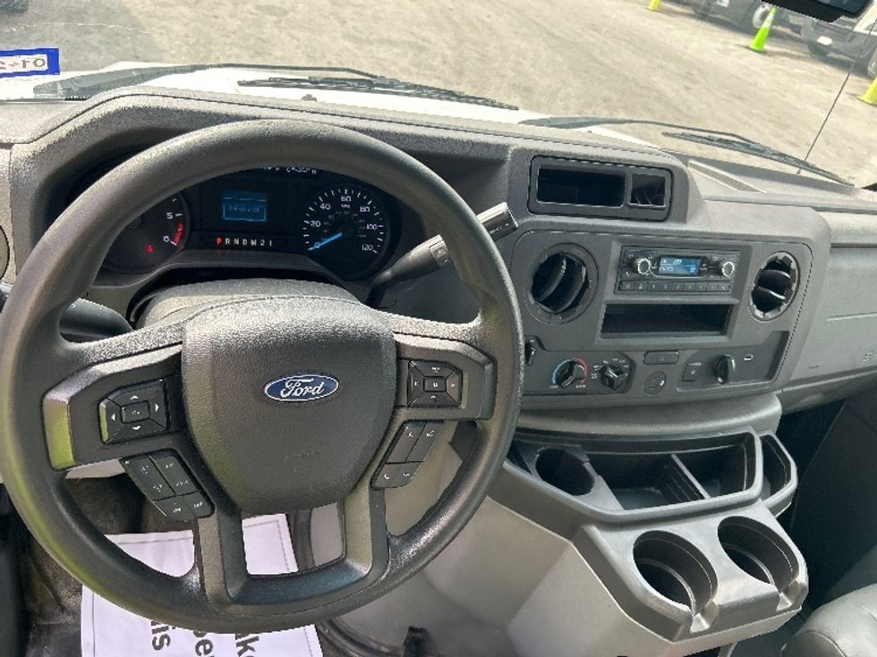 Light Duty Box Truck-Light and Medium Duty Trucks-Ford-2021-E350-Katy-TX-82,557\n\t\tmiles-$ 27,250 - Image 15
